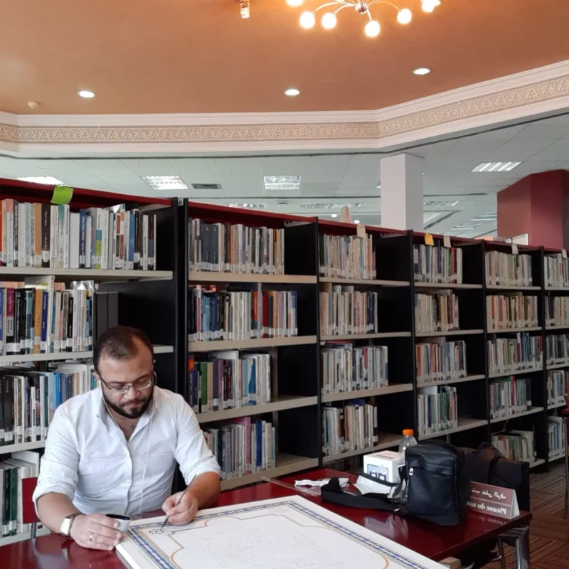 خطاط في الشارقة